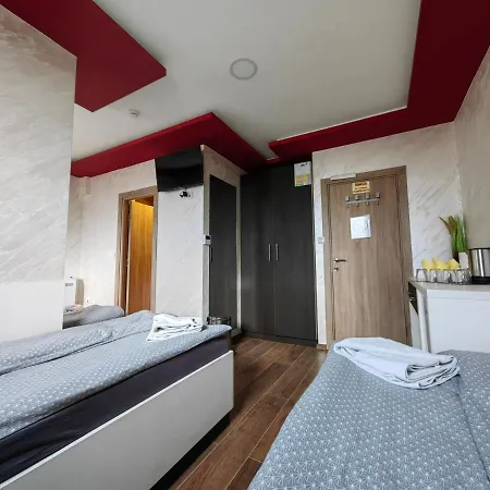 Oldbrick Pub Hotel Sombor Exterior photo